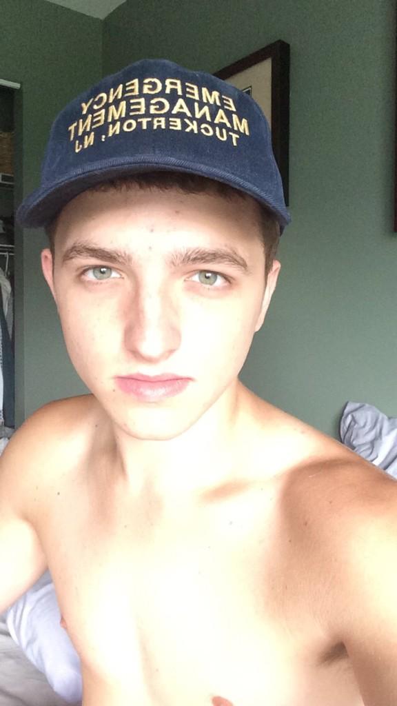 ThyCallMeRoach's tweet image. #TheBusDriver