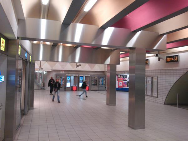 betaanton's tweet image. 61