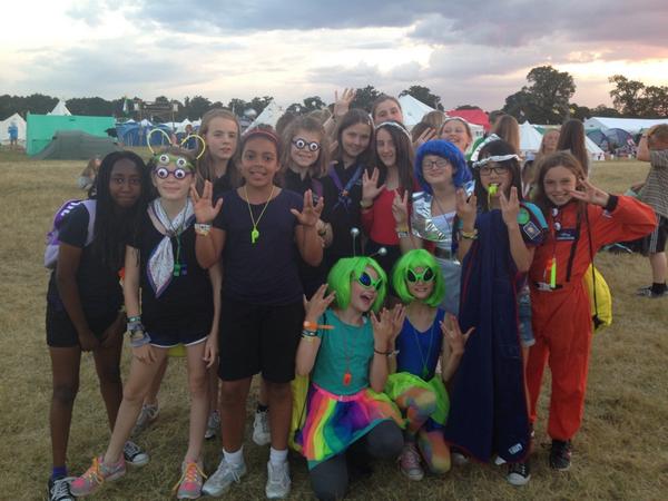 3rdWoodfordG's tweet photo. Before and after we turned off the gravity control for the party in our space sub camp #wings2014 @WINGS2014_Space http://t.co/C6fubX70zd