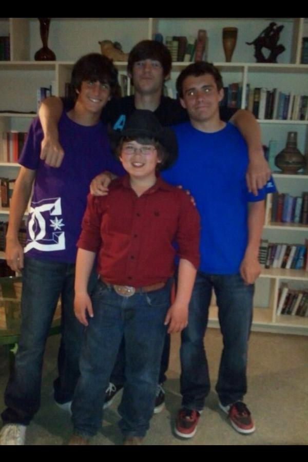 haydenbishop12's tweet photo. Tbt to the ranch with my boys @A_Arnold10 @bbailz10 and.....oh yea @mitchshields24 lolol http://t.co/NT9tBKwvLp