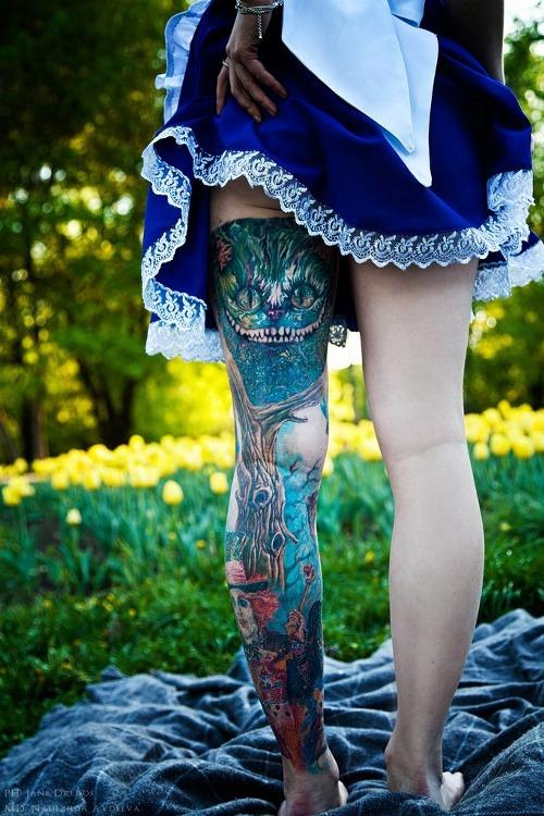 18Tattoos's tweet photo. ALICE IN WONDERLAND :0 http://t.co/t11CESEniZ