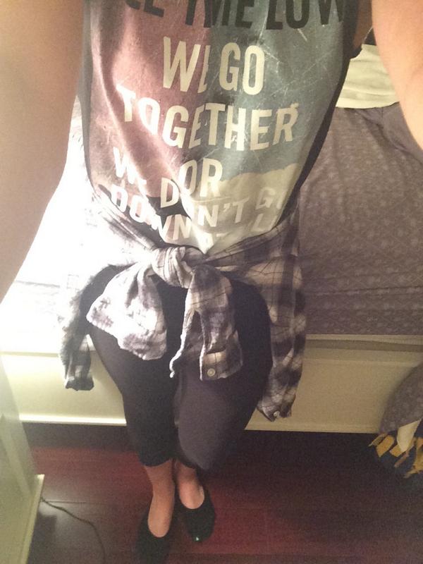 SharmanLover's tweet photo. OKAY WHICH ONE CAUSE I SUCK http://t.co/8PBpcSDi8H
