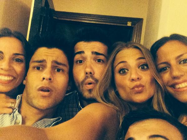 AlmudenaSuarez's tweet photo. Dj Kennedy en la mezcla 😍🎵🎶🎤 http://t.co/S853TSvZaR