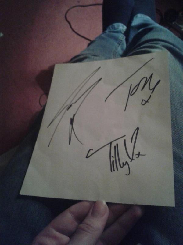 Nikki 🌹 tweet media