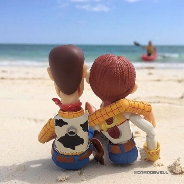 HomerSimpsonTW's tweet photo. "Los buenos amigos son para siempre, el resto solo son etapas terminadas." http://t.co/2vG660fich