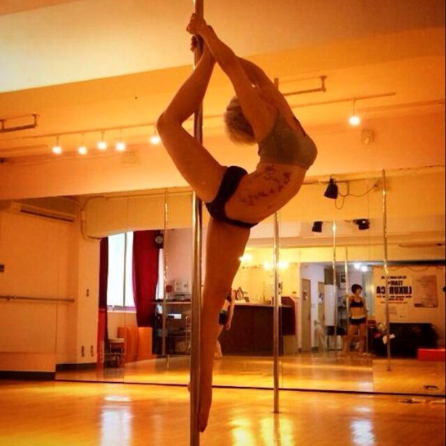 バックスプリット&hearts;️ http://t.co/AuGjI8G8iQ