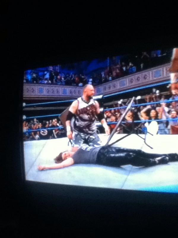 pv31_les's tweet image. CONGRATS @REALBully5150 she made her own wish#Devon #Getthetable #Tonightsthenight #bullyisvictorious #ItHappens #TNA