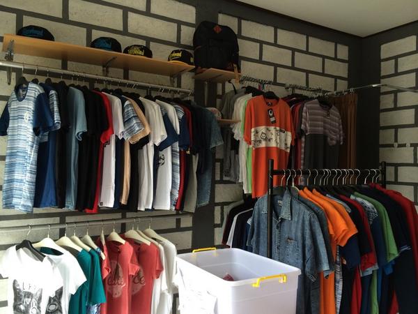 At our store available <a href="/HYPERBRANDBALI/">HYPER BRAND </a> @feroicclothing , save cloth &amp; leavy frontline ;) mari cek guys