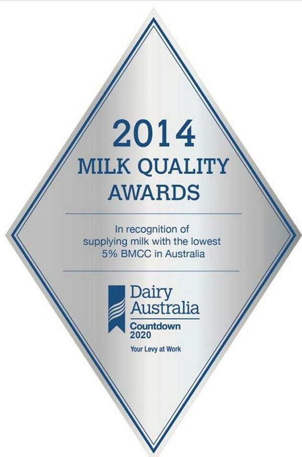 progressivetom's tweet image. Great news to be in the lowest 5% in Australia and receive one of these awards for BMCC milk quality #WarwickFarm