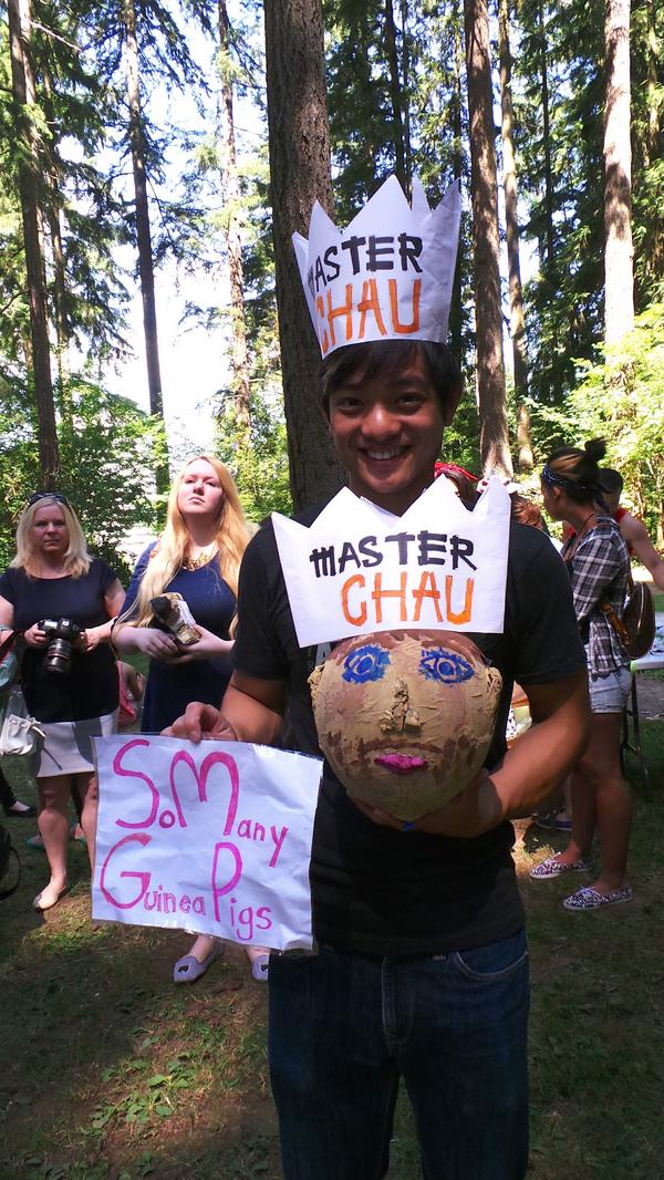 SoManyGuineaPig's tweet photo. @OsricChau Team SoManyGuineaPigs #osricmache. Thanks again for doing this Osric <3 You are so nice :) #gishwhes http://t.co/OiDbD1WByB