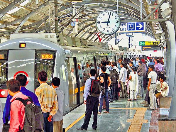 htTweets's tweet photo. PM @narendramodi to launch Metro in Gujarat, Maharashtra, Uttar Pradesh http://t.co/tB1UfqP8X0 #ht http://t.co/AxDDG7TJ2B