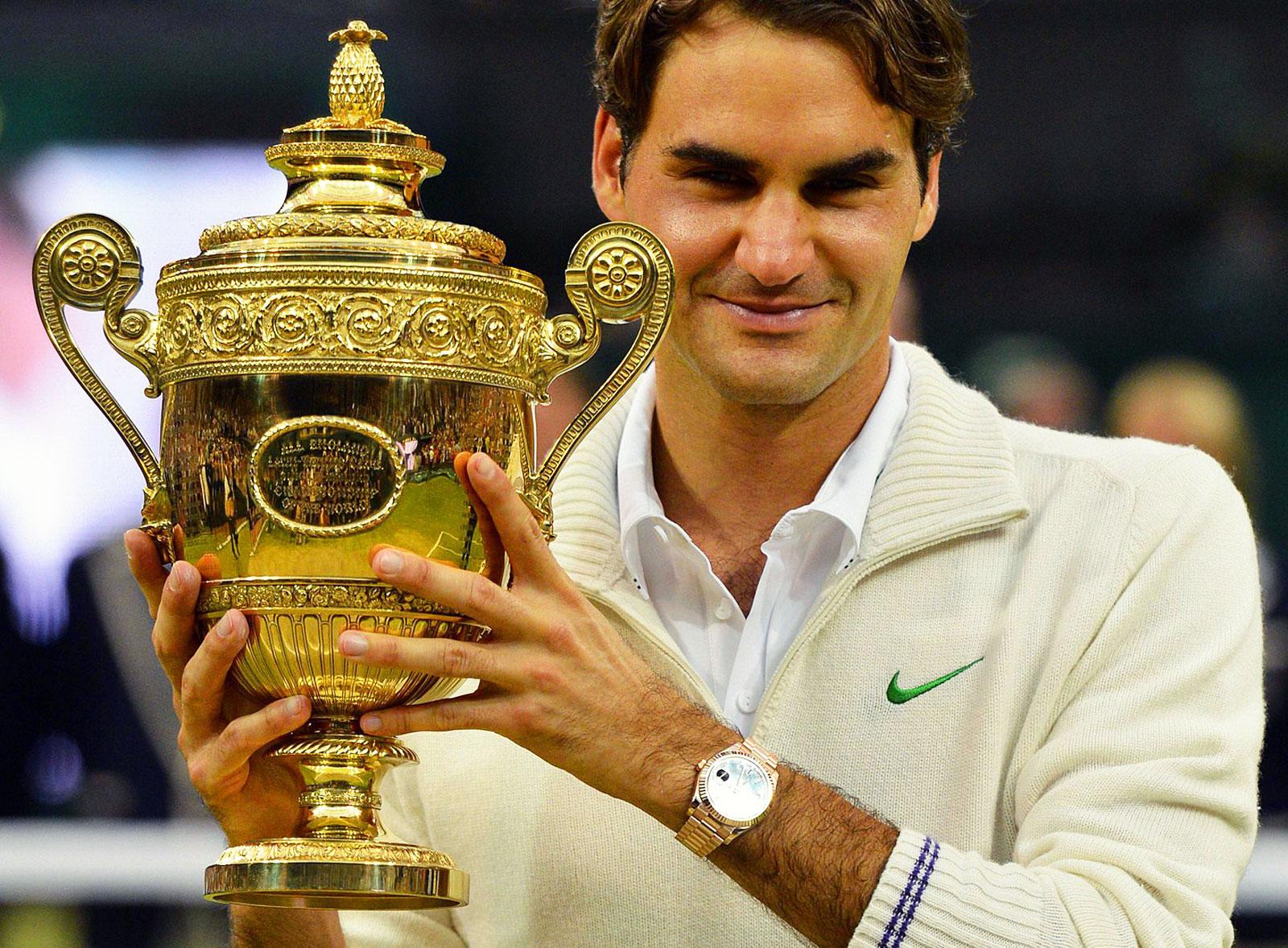 Happy Birthday to famous Tennis Player :  