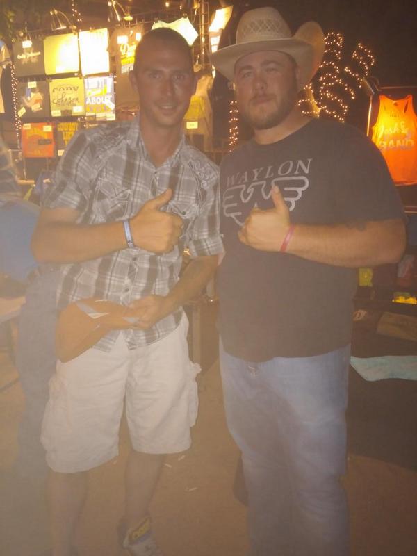 SoldierBoi83's tweet photo. Me chillin with Josh Wade. First time hearing your music but it was awesome. Cant wait for your next show. #JoshWade http://t.co/VKsdhvrZ4b