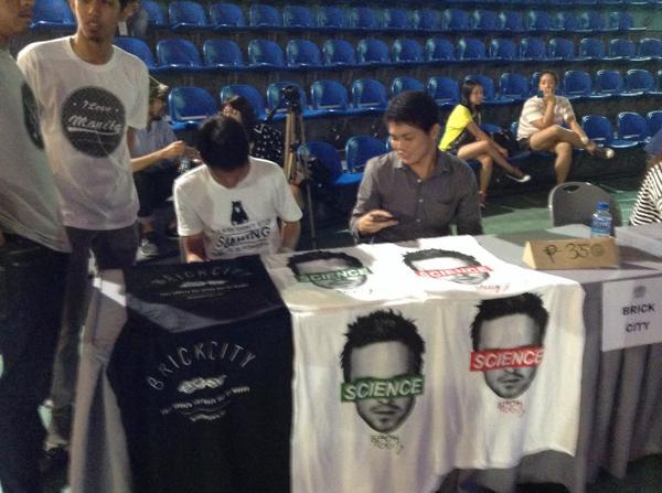 Thanks to those who bought our merch and dropped by our booth last night! See guys at @bazookarocksph @PULPLiveWorld