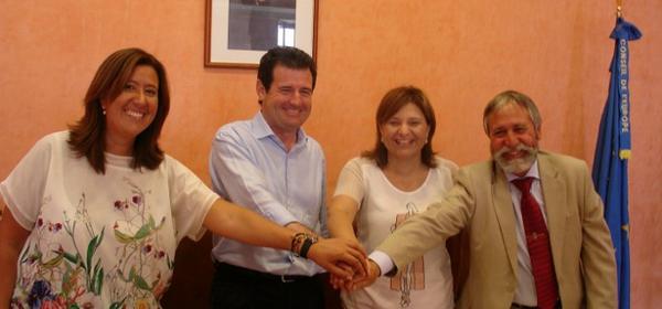 PSOEDENIA's tweet image. #Bonig "la GVA no tiene dinero para la reseva". #Kringe "no importa, paga #Dénia y así me hago esta foto".