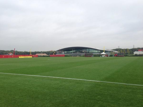 AshleyShakibai's tweet photo. Ready for the quarter finals of the Premier Cup. #carrington #aontrainingcomplex #mupc #MUFC http://t.co/qaAKNglx4n