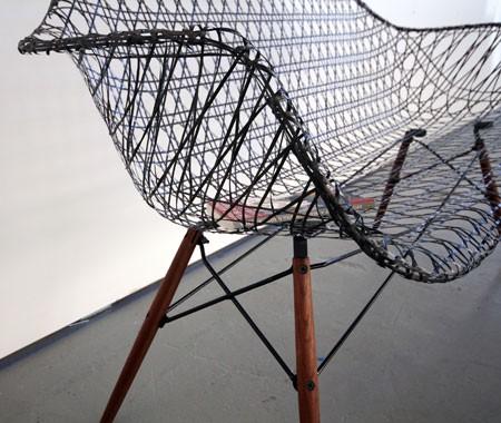 cheplu's tweet image. A New, Eames-Inspired #Sofa - decorativex.com/other/a-new-ea… #EamesInspired