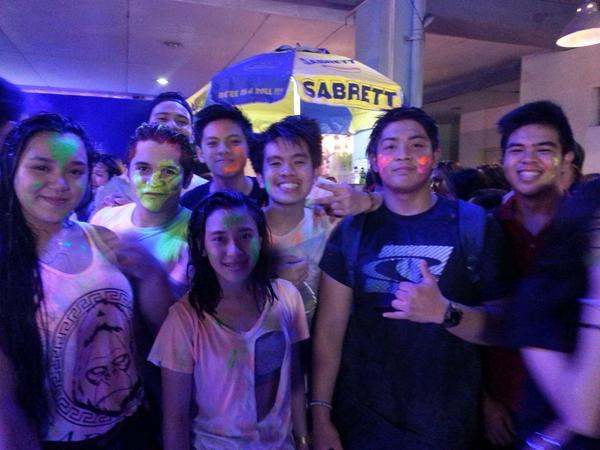 Sophielin18's tweet image. #RaveolutionPh @chelsiedelacruz @iannaflores @paolorasonable @HannDG @raphyliwag @JanryPanopio  @Daniellecorsiga 