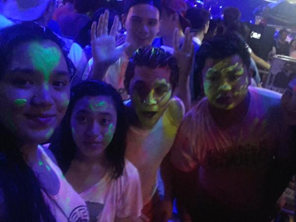 Sophielin18's tweet image. #RaveolutionPh @chelsiedelacruz @iannaflores @paolorasonable @HannDG @raphyliwag @JanryPanopio  @Daniellecorsiga 