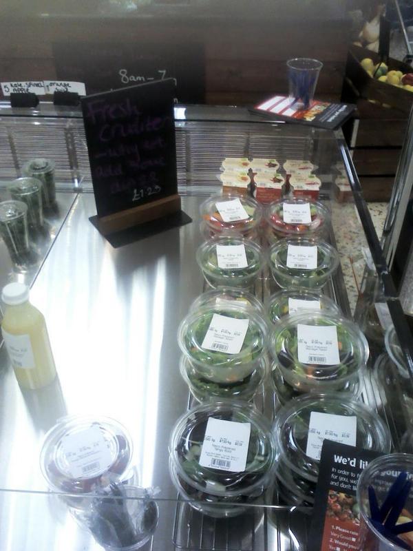 AJuicebar's tweet photo. Lunchtime snack? Crudités &amp; dip! (I promise fruit was chocks this morning, morning rush has wiped us out already!) http://t.co/uznscCN4NB