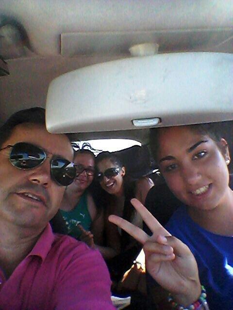 AutoLoren_'s tweet photo. Dando clases con las locas de pinos!! http://t.co/Fok8botank