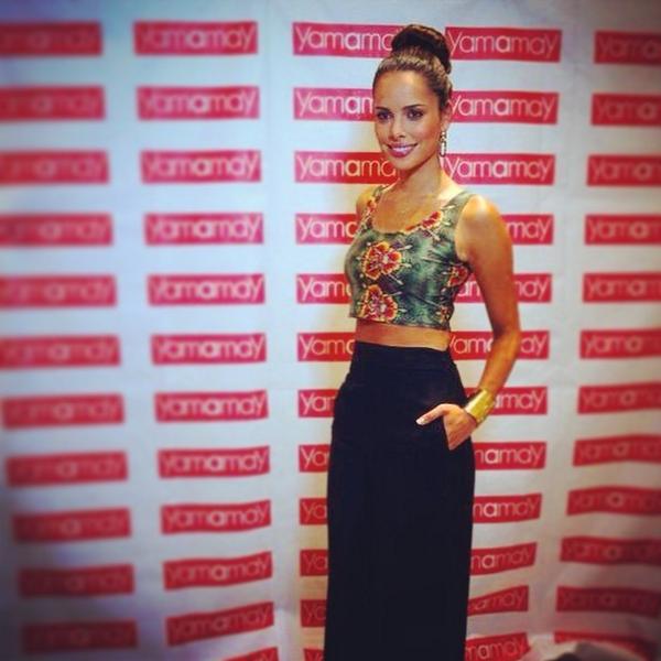 LasSocialesTwit's tweet image. LS recomienda: @vanerestre #lookdeldia con @perroamor_clo para el #openning de #Yamamay con joyería de @despinosa...