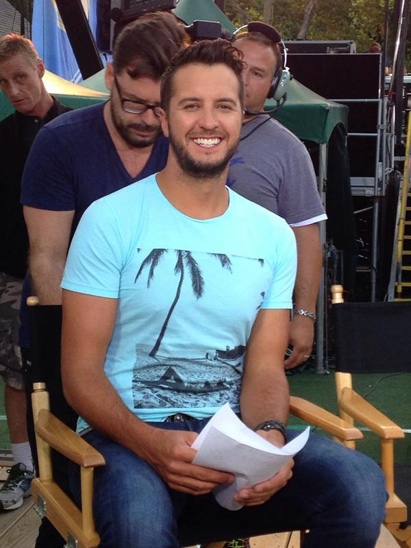 lukebryan tweet picture
