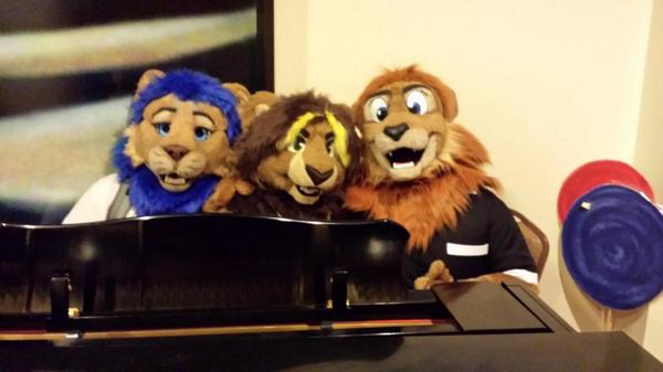 nbowa's tweet photo. 3 lions, one piano!  @tendajithelion @johnwallaby and me rocking it at #mplex14!  Photo by Tendaji #fursuitfriday http://t.co/eZjtUE5FbG