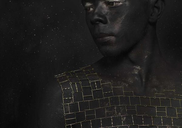 AuDITIONSSA's tweet photo. Senzo Khoza's neckpiece, 'Umhlwehlwe', is inspired by a Zulu coming-of-age ceremony called umemulo http://t.co/9FmfuMOF5p