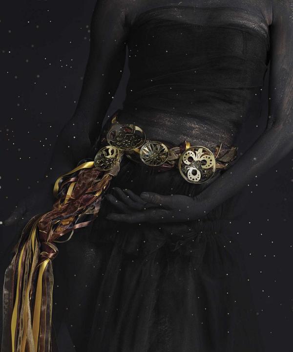 AuDITIONSSA's tweet photo. Using a similar shape to SKA -a radio telescope, Aldia Auret uses a coat of arms to represent the prominence of women http://t.co/vgwOdXflyQ