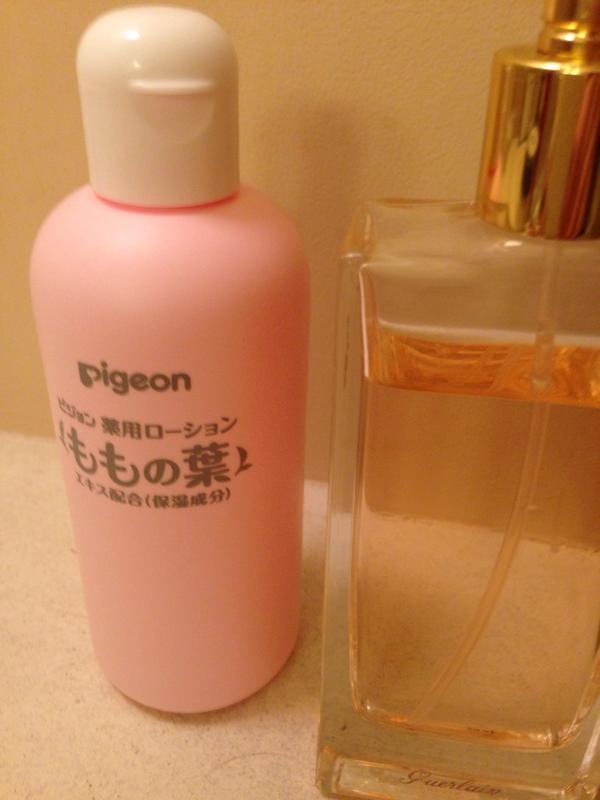 安野モヨコ ジェルタイプの桃の葉ローション 今1番のお気に入りです 無香料なので 手のひらで好きな香水を混ぜて使えるのもgood 汗かきな私は夏にはボディクリームやオイルが重く感じるのですが ええもん見つけてはしゃいでおります モヨコ Http T