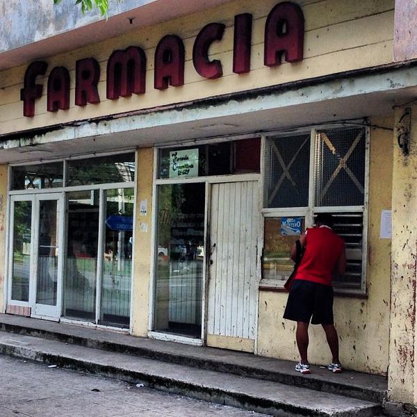 KarelBecerra's tweet photo. #CubaReal Farmacia del vitoreado sistema de salud cubano #Cuba https://t.co/dK2TiZ7mbH