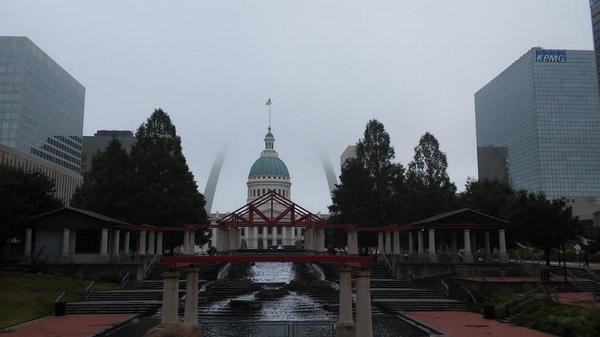 TheFlyinSqrl's tweet photo. Looking pretty awesome in St Louis @DustballRally http://t.co/wmjkj8MlsD
