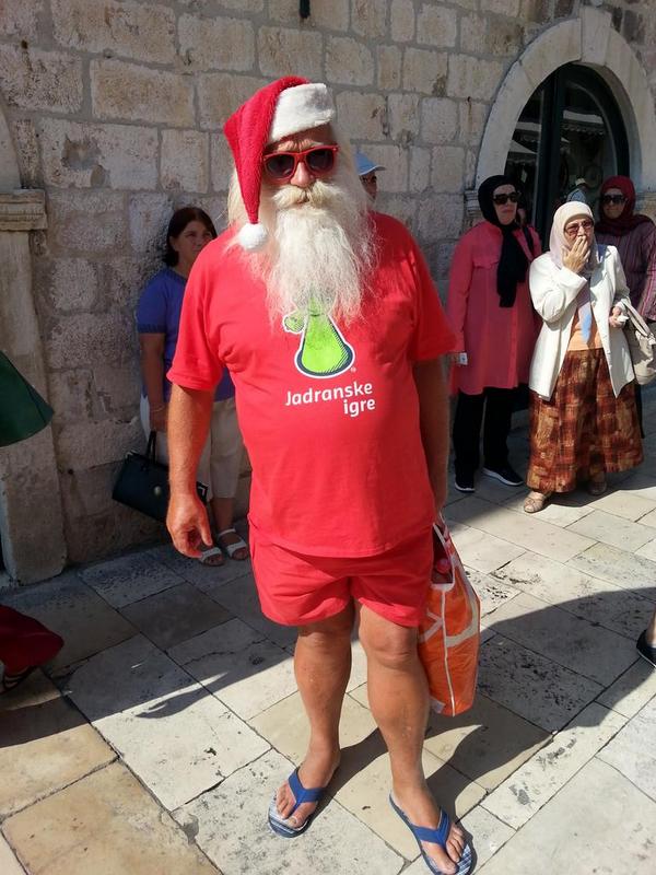 GuideDubrovnik's tweet photo. Even the #Santa is on #holiday in #Dubrovnik http://t.co/4CC0wDcPHO
