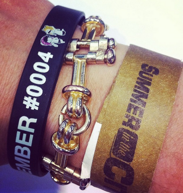 you may have seen these new wristbands we brought to SitC! dw these (& MUCH MORE) are available on the internet soon😉