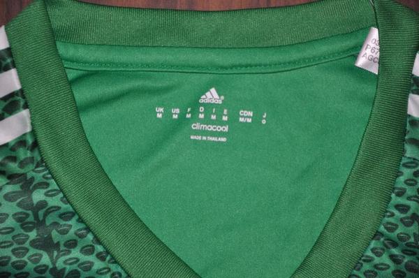 CamisWold's tweet photo. Detalles portero ACMilan http://t.co/LCuDNIIcEB