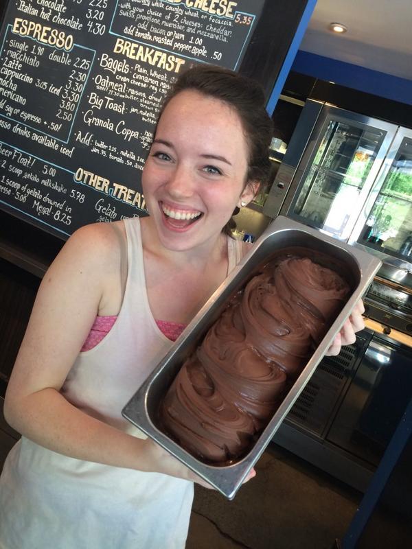 CapogiroPenn's tweet image. Stop in and ask to try our rich (and dairy-free) chocolate sorbetto!!