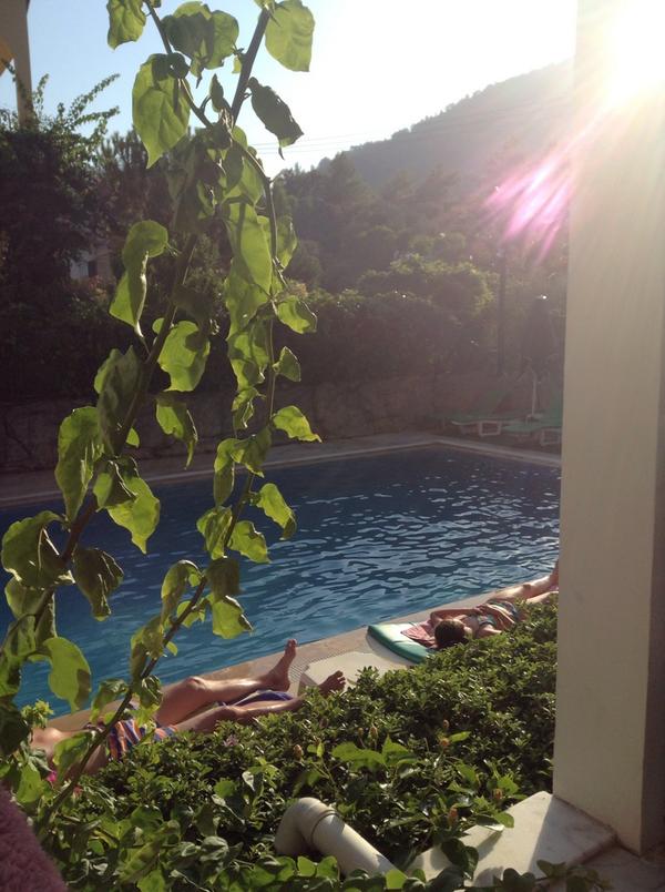 KateMiles97's tweet photo. Loving Turkey 👌 http://t.co/VHjm4Nco7F