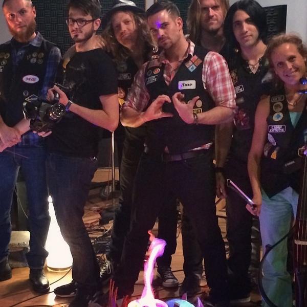 MarkSalling's tweet photo. Last nights "Fire Sesh" exceeded my expectations. These Campers are choice. Can't wait f... http://t.co/qOdyHAu1dZ http://t.co/t9kcko1XoI