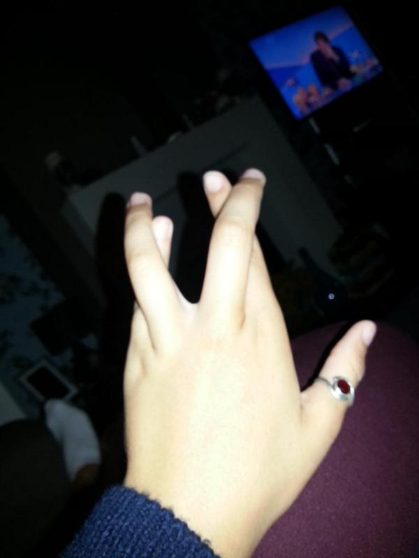 EllzDance's tweet photo. @TheLastLeg #isitok when I cross all 4 fingers like this that I laughed and think I look like Alex Brooker? http://t.co/4zz8VnV9bI