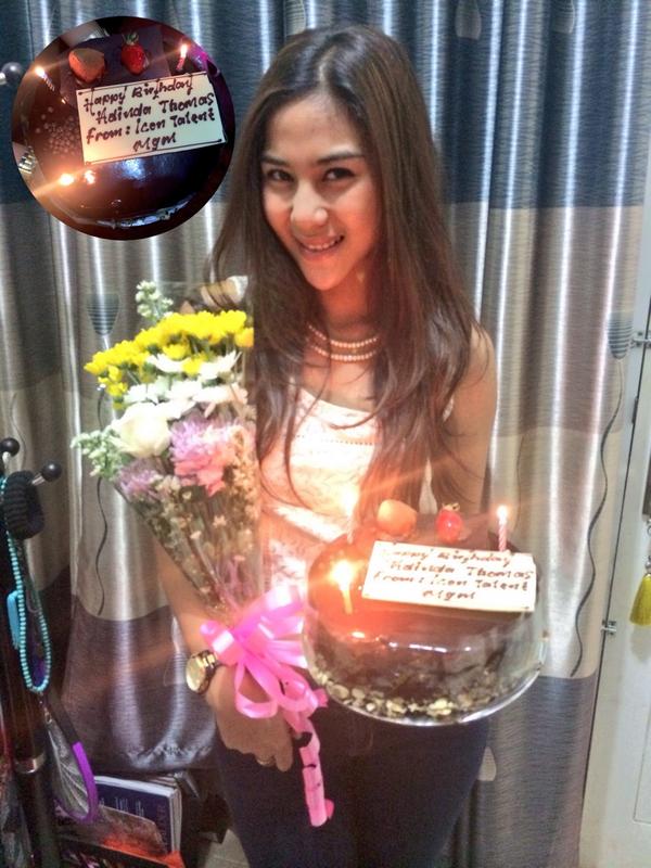 Adindathomass's tweet photo. when I go home and get one more surprise .. thanks a lot @icontalentmgmt http://t.co/bBrQLXqee4