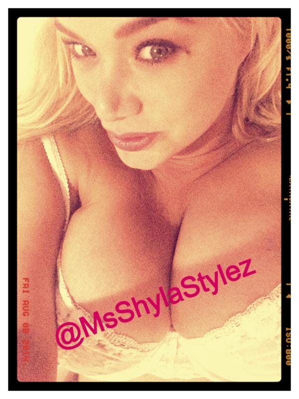 Shyla Stylez™ tweet media