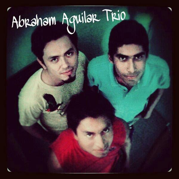 ITACTuxtlaGtz's tweet photo. Hoy a las 6:30 p.m. se presentará Abraham Aguilar Trio en @MuseoTGZ por el 122° Aniv. de Tuxtla Gtz @MpioTuxtla http://t.co/cm2gPioaps