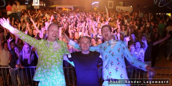 Boyoptwit's tweet photo. #tropicaldance #haaksbergen #2014 was geweldig http://t.co/smCVgZHrnh