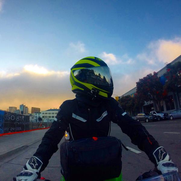 AnnetteCarrion's tweet photo. Looking for a new helmet? Check out what I had to say about the Shoei RF-1200! http://t.co/eaazykZEpi http://t.co/e5VChOWrZX