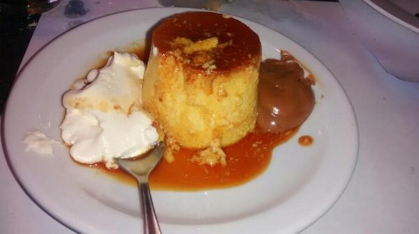 fedealte's tweet photo. Un flansito con un poquito de dulce de leche y cremita ... Jajaja @cecibq @MarianitaAimar @melinajdiaz http://t.co/qH6Gbsp29p