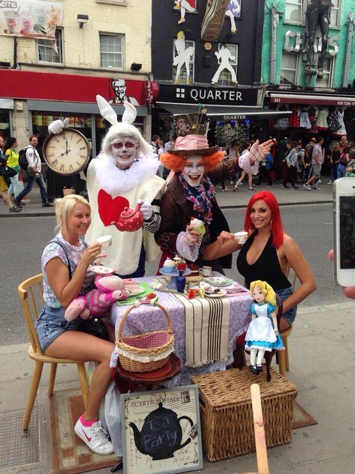 Casual mad haters tea party with Claire!! http://t.co/PCHymrzIWj<a href="/tag/dinner"class="tags"><span>#dinner</span></a><a href="/tag/marbs"class="tags"><span>#marbs</span></a>