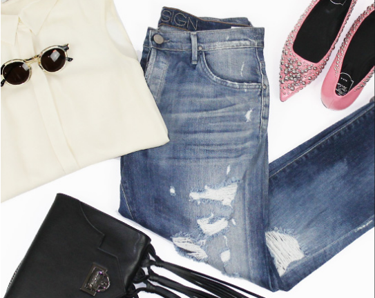 thezoereport's tweet image. 6 outfits, 1 weekender—it can happen: rzoe.co/pack-tips #jetsetstyle