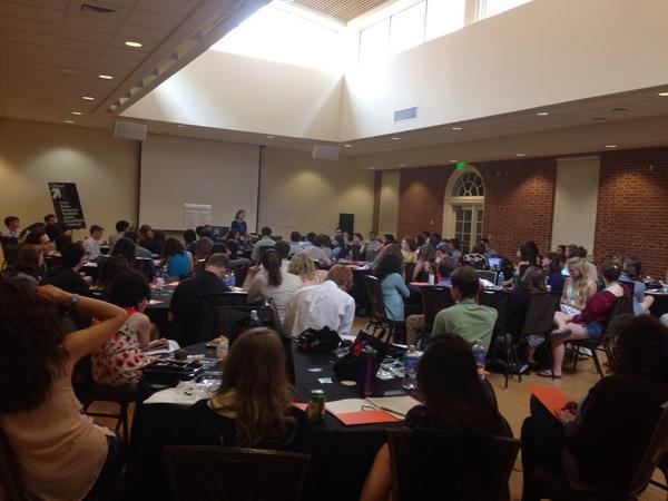 jstreetu's tweet photo. Starting off #SLI2014 with 100 students from over 60 campuses at our opening plenary session http://t.co/BfELo0UZzd