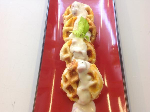 ChefJsullivan's tweet image. Gravy goes on everything, dammit!